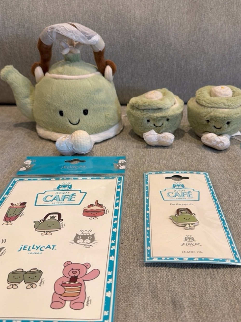 Jellycat Shanghai Exclusive Amuseables Teapot and Tea Cup Set